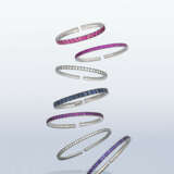 JAR DIAMOND, COLOURED SAPPHIRE AND SPINEL `SEMAINIER` BRACELET - Foto 4
