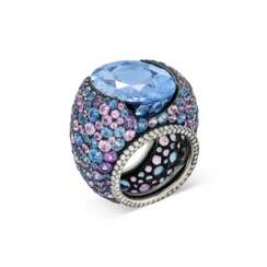 JAR SAPPHIRE, COLOURED SAPPHIRE AND DIAMOND RING