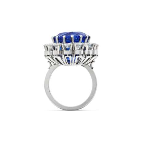 SAPPHIRE AND DIAMOND RING - photo 5