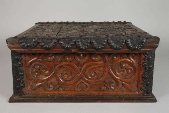 Geschnitzte Barocklade - photo 3