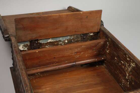 Geschnitzte Barocklade - photo 9