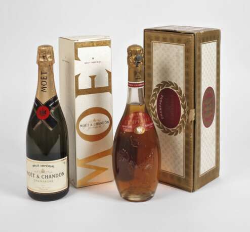 Zwei Flaschen Champagner - photo 1