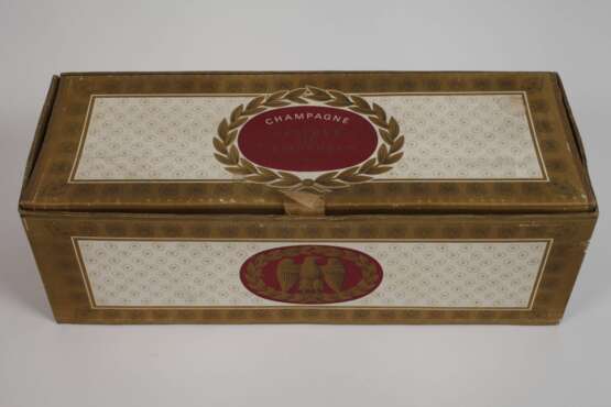 Zwei Flaschen Champagner - photo 2