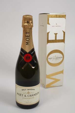 Zwei Flaschen Champagner - photo 6
