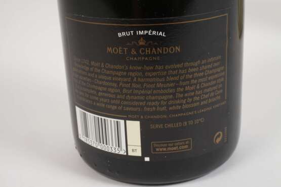 Zwei Flaschen Champagner - photo 7