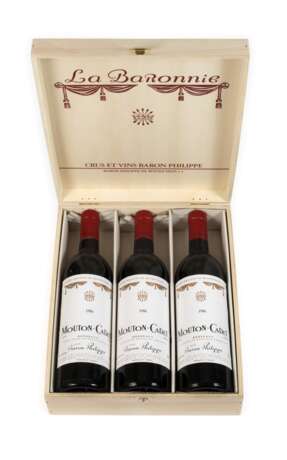 Drei Flaschen Rotwein - photo 1