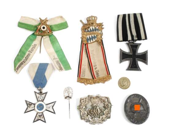 Konvolut Orden 1. und 2. Weltkrieg - photo 1