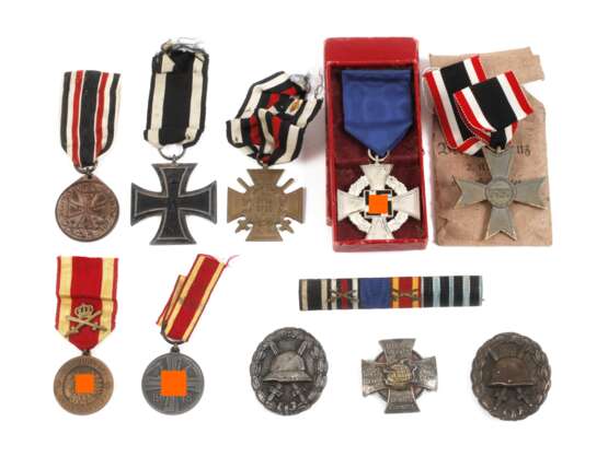 Konvolut Orden 1. und 2. Weltkrieg - фото 1