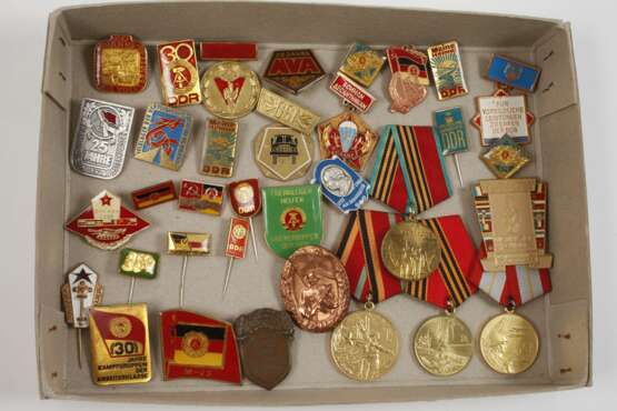 Konvolut Orden und Abzeichen Russland und DDR - фото 3