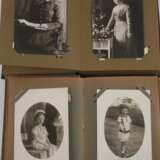 Zwei Postkartenalben deutsche Kaiserfamilie - photo 4