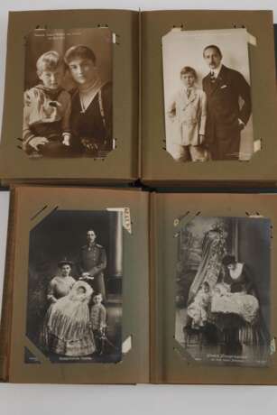 Zwei Postkartenalben deutsche Kaiserfamilie - photo 6