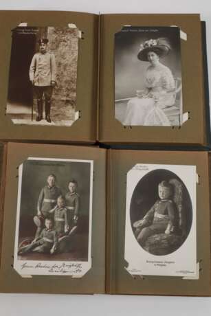 Zwei Postkartenalben deutsche Kaiserfamilie - photo 8
