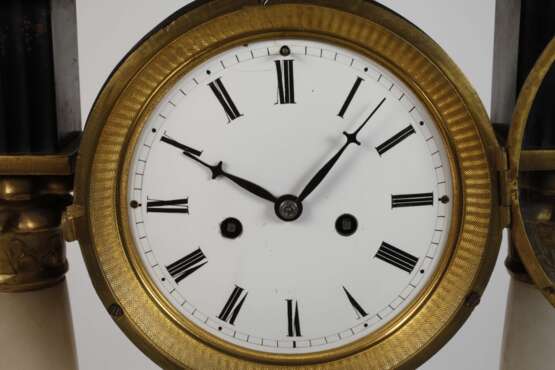 Säulenuhr Biedermeier - Foto 3