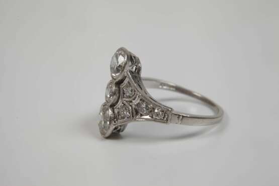 Art déco Ring mit Diamanten - photo 2