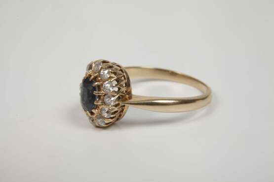 Damenring mit Saphir und Diamanten - photo 2