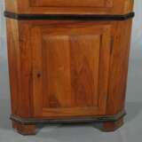 Klassizistischer Eckschrank - photo 3