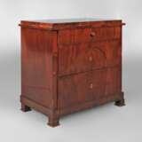 Kleine Kommode Biedermeier - Foto 1