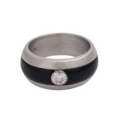 Ring with a diamond in the transitional cut, approx 0.5 ct, 