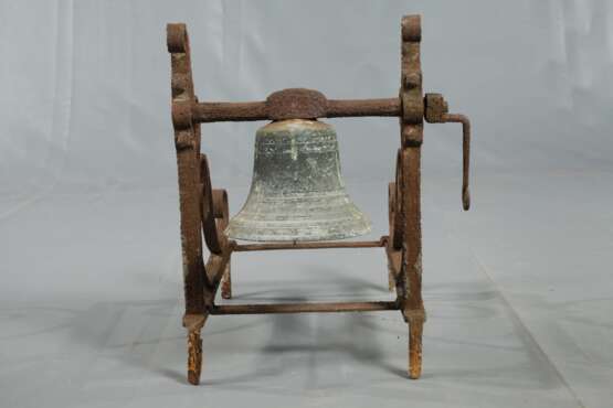 Glocke mit Wandhalterung - photo 2