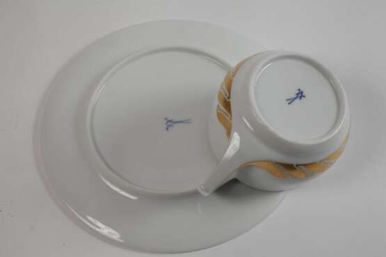 Meissen Teetasse mit Untertasse "Peitschenhieb" - Foto 4