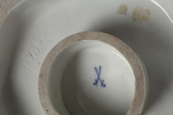 Meissen ”Reifenspielerin mit Stab” - photo 6