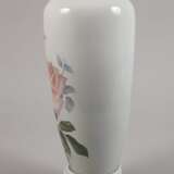 Fraureuth große Vase mit Reliefsockel - photo 4