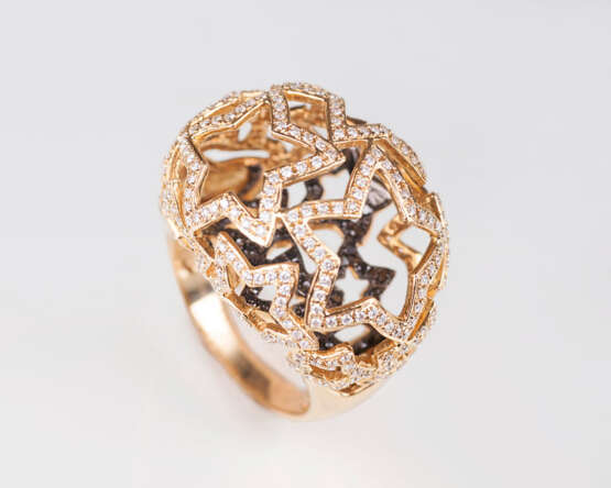 ''Außergewöhnlicher Brillant-Ring mit Stern-Dekor'' - фото 1