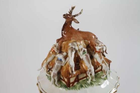 Meissen figürlicher "Jagdpokal" - photo 2