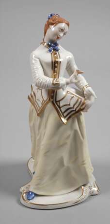 Nymphenburg "Dame mit langer Jacke" - photo 1
