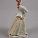 Nymphenburg "Dame mit langer Jacke" - photo 3