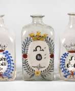 Product catalog. Drei barocke Apothekerflaschen