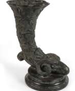 Product catalog. Bronzevase als Rhyton