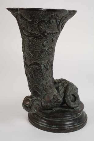 Bronzevase als Rhyton - photo 5