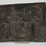 Monogrammist V.G., zwei moderne Bronzereliefs - photo 5
