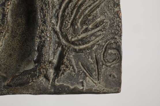 Monogrammist V.G., zwei moderne Bronzereliefs - photo 6