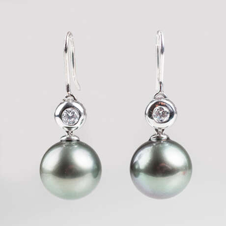 ''Paar Tahiti-Perlen-Ohrringe mit kleinen Solitären'' - photo 1