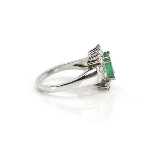 Emerald diamond ring - photo 3