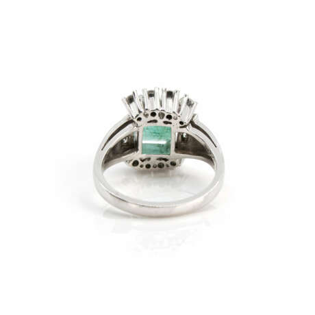 Emerald diamond ring - photo 4
