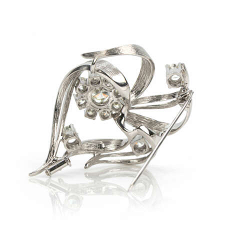 Diamond brooch - photo 2