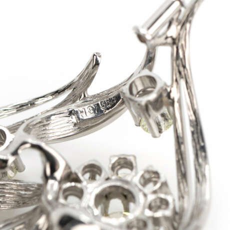 Diamond brooch - photo 3