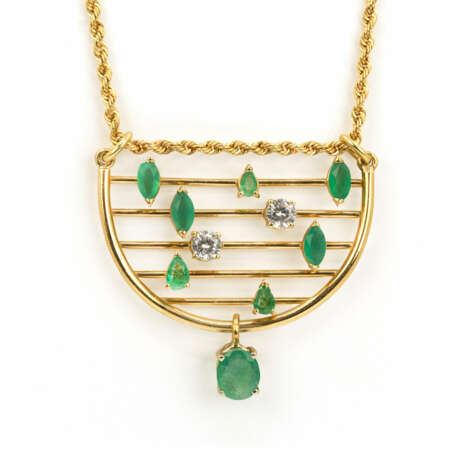Emerald diamond necklace - photo 2