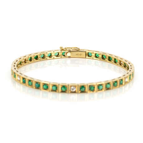 Emerald and diamond bracelet - photo 2