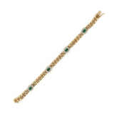 Armoured bracelet with emerald cabochons - photo 2