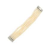 Pearl bracelet with diamond clasp - photo 2
