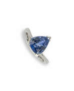 Ювелирные изделия. Tanzanite ring