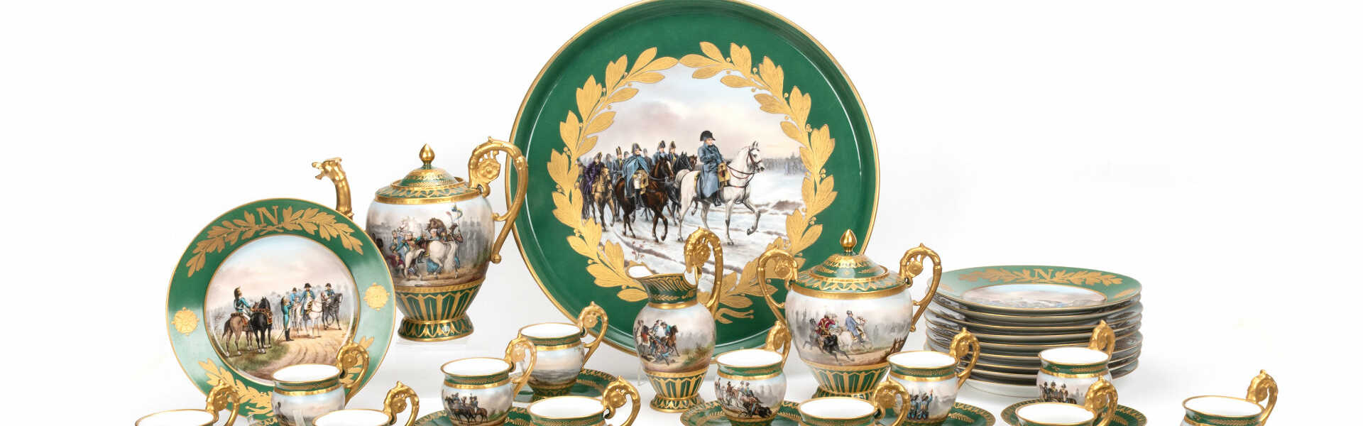 Empirestil-Kaffeeservice im Stil von Sèvres für 12 Personen