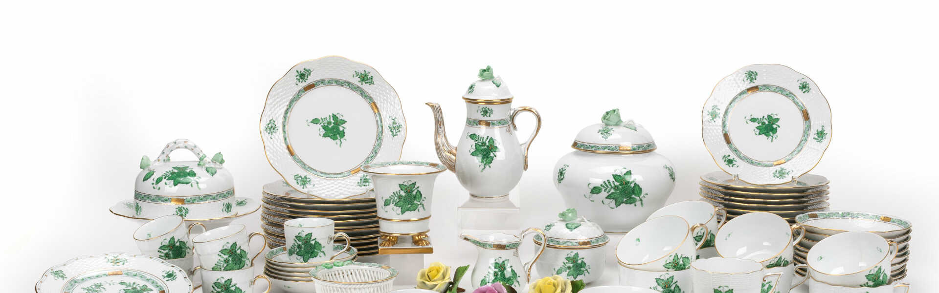 Herend dinner and mocha/tea service 'Apponyi green' and 'Fleur des indes green'