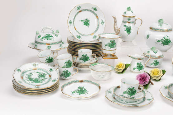 Herend dinner and mocha/tea service 'Apponyi green' and 'Fleur des indes green' - photo 4