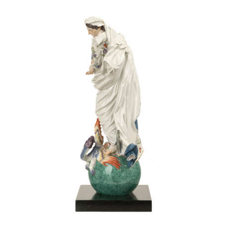 Meissen figure of Maria Immaculata - photo 4