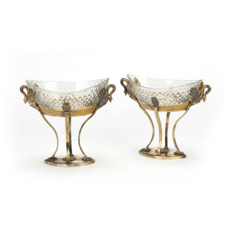 A pair of Empire-style bowls - photo 1